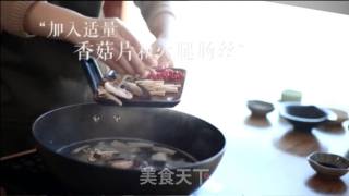 Hot and Sour Jade Fungus Soup recipe