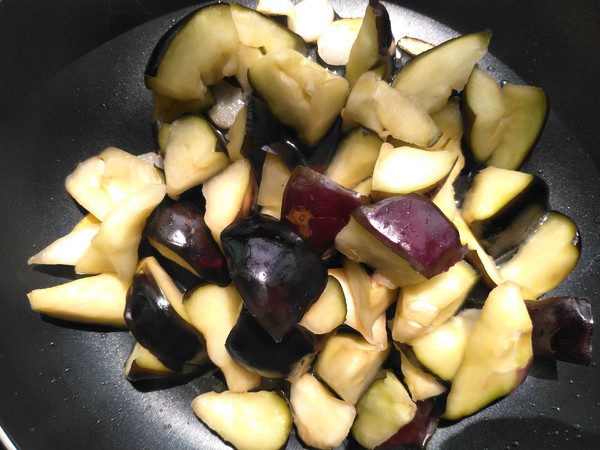 Stir-fried Green Peppers with Eggplant recipe