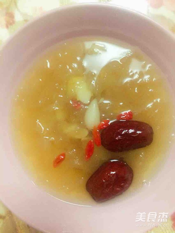 Bird's Nest Tremella Lily Soup recipe