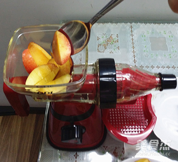 Nectarine Honey Juice recipe