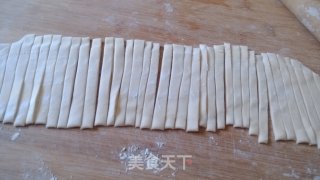 Hand Rolled Noodles with Pesto Garlic Sauce recipe