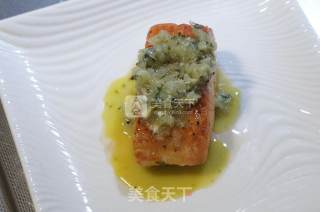 Salmon with Lemon Butter Sauce recipe