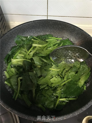 Clams Mixed with Spinach recipe