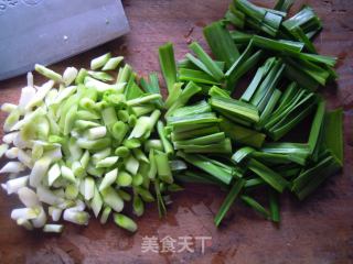 Sichuan Delicious Garlic Sprouts recipe