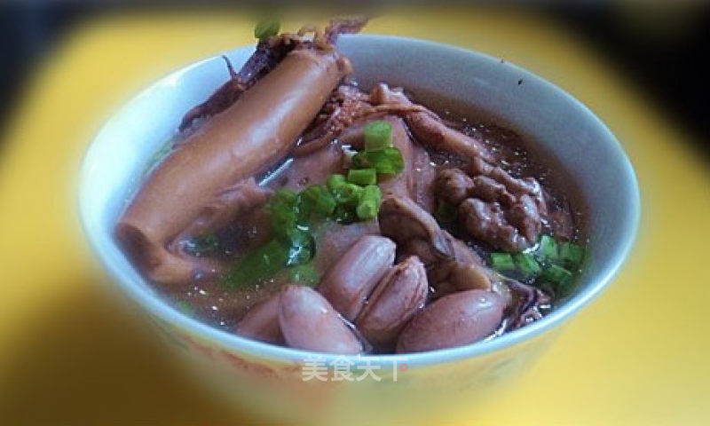 Peanut Cuttlefish Dried Lotus Root Soup recipe