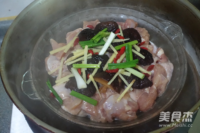 Steamed Chicken with Mushrooms recipe