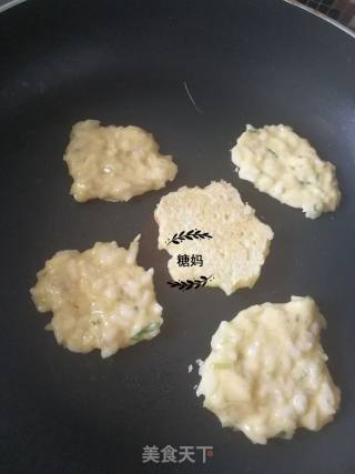 Shrimp and Vegetable Rice Crackers recipe