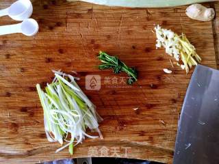 Pot Pork (the Head of Tomato Sauce Pie) recipe