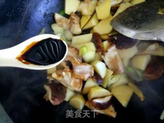 Braised Chicken Thigh with Potatoes and Mushrooms recipe