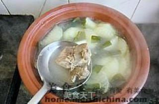 Homemade Soup---radish Kelp and Big Bone Soup recipe