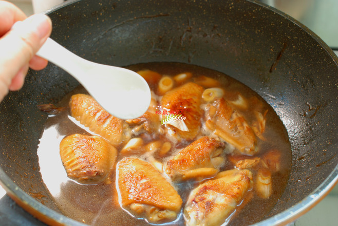 Braised Chicken Wings in Oyster Sauce recipe