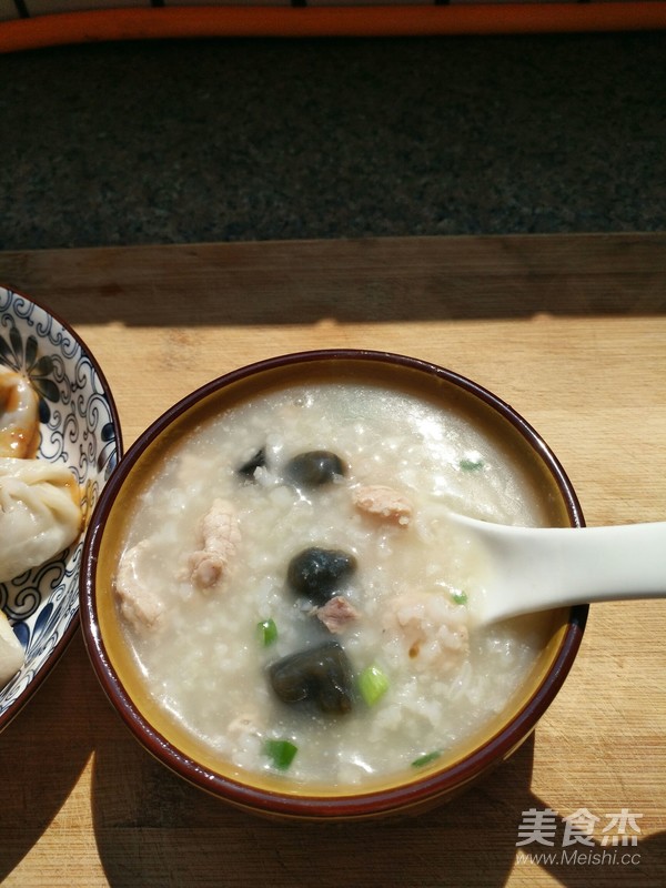 Congee with Preserved Egg and Lean Meat recipe