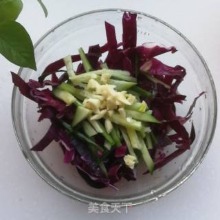 Purple Cabbage Mixed with Cucumber recipe