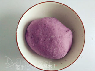 Three-color Taro Balls with Spiked Fresh Taro Fairy recipe