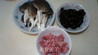 Fungus and Cabbage Dumplings recipe