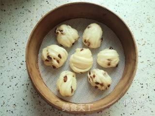 Old Noodle Rolls with Red Dates recipe