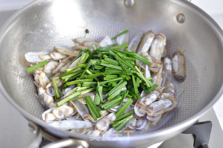 Chinese Leek Razor Clams recipe