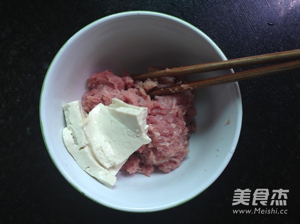 Lettuce Soup with Meatballs and Noodles recipe