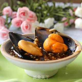 The Fattest Season of Haihong in Early Spring --- Mussels with Dipping Sauce recipe