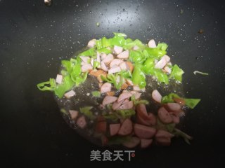 Fried Hor Fun with Broccoli Sausage recipe