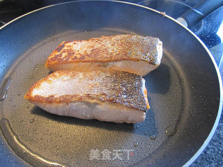 Fried Salmon with Fennel Head recipe