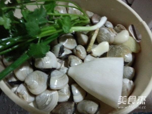 White Shell Radish Soup recipe