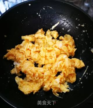 Scrambled Eggs with Garlic and Green Onions recipe