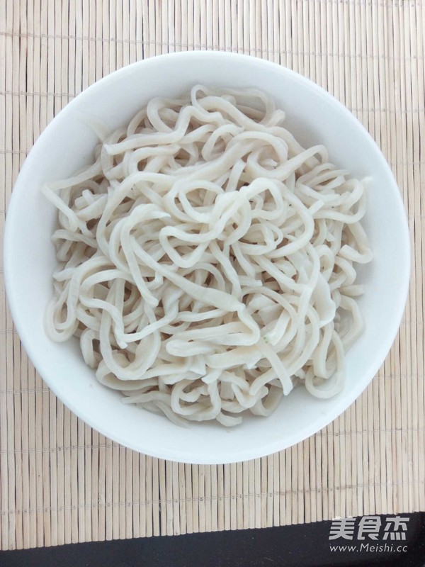 Fried Noodles with Shredded Pork recipe