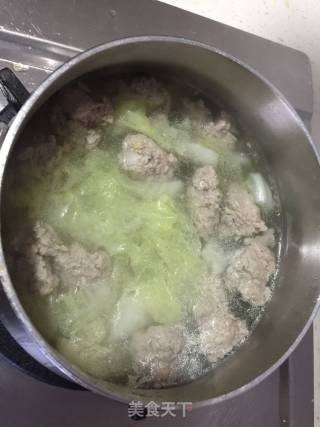 Healthy Cabbage Lamb Ball Soup recipe