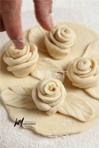 Rose Decoration Bread recipe