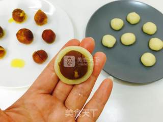 Mochi Bean Paste Egg Yolk Crisp recipe