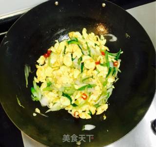 Scrambled Eggs with Green Onions recipe