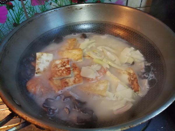 Three Fresh Tofu Pot recipe