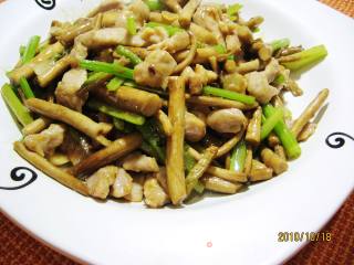 Pork Tenderloin with Tea Tree Mushroom and Parsley recipe