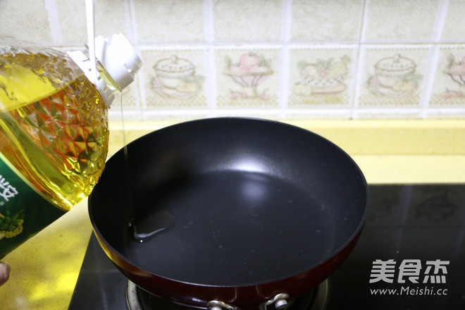 Hengda Xing'an Broccoli Stir-fried Mushroom recipe