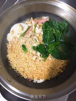 Instant Noodles with Egg and Tofu Skin recipe