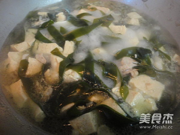 Pork Belly and Seaweed Frozen Tofu Soup recipe