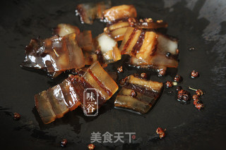 Stir-fried Bacon with Dried Tofu recipe