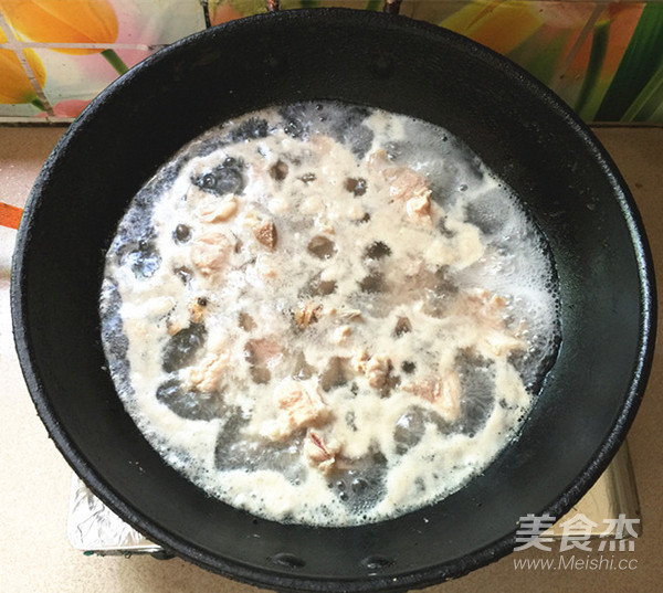 Black-eyed Peas and Bitter Gourd Pork Ribs Soup recipe