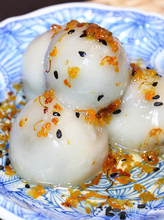 Osmanthus Fragrans and Bean Paste Dumplings—sweet Steamed, Must-eat During The Winter Solstice