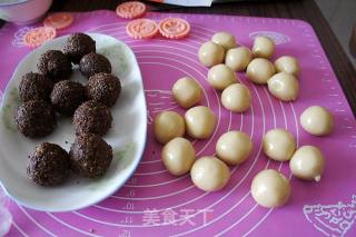 Suzi Stuffed Mooncakes recipe