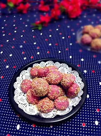 Purple Sweet Potato Sesame Crisp Balls recipe