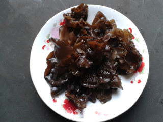 Fried Fungus with Lettuce recipe