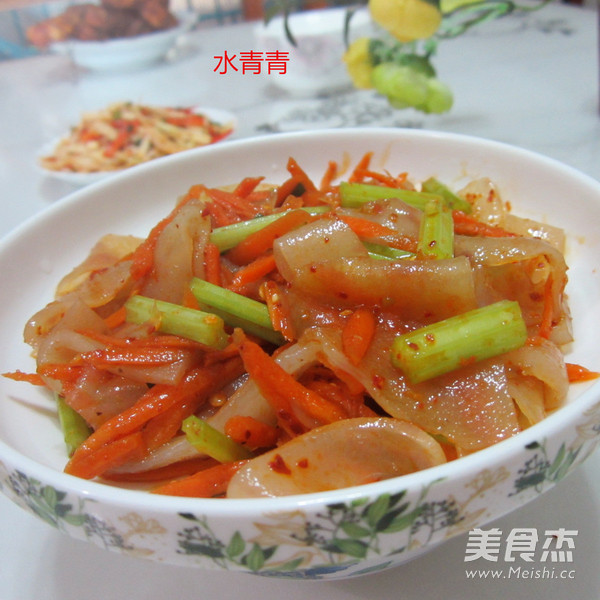 Celery and Carrot Shreds Mixed with Vermicelli recipe