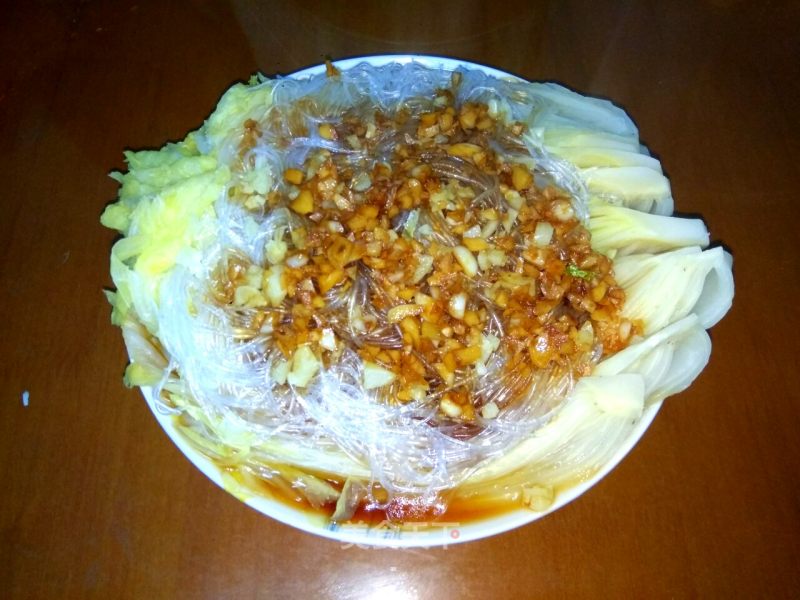 Steamed Vermicelli with Garlic Cabbage recipe