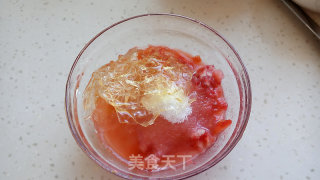 Ling Han Alone, Charming and Charming-plum Fragrant Strawberry Mousse recipe