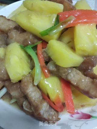 Pineapple Suckling Meat recipe