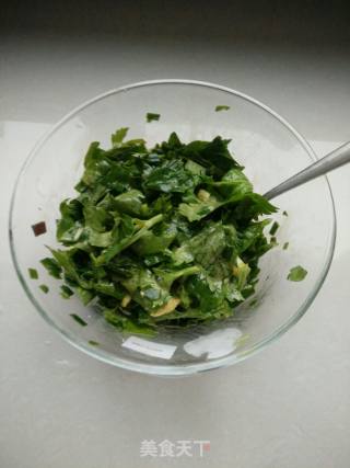 Fried Celery Leaves with Eggs recipe