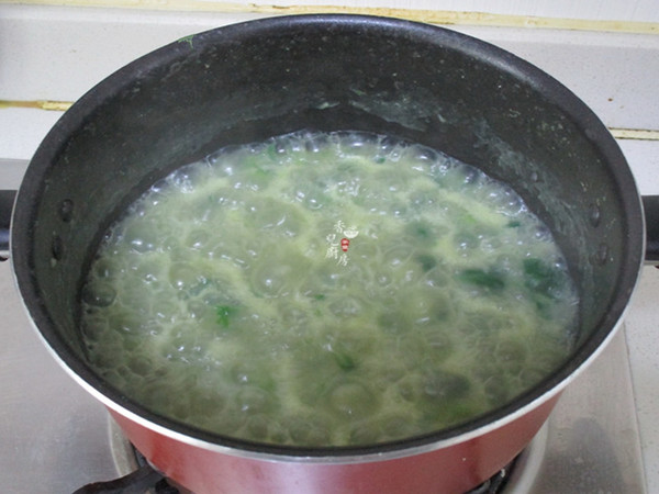 Congee with Preserved Eggs and Festive Vegetables recipe