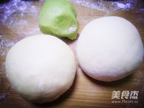 Bean Paste Heart-shaped Buns recipe